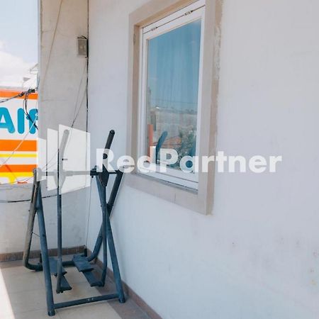 We Stay Residence Redpartner Surabaia Exterior foto