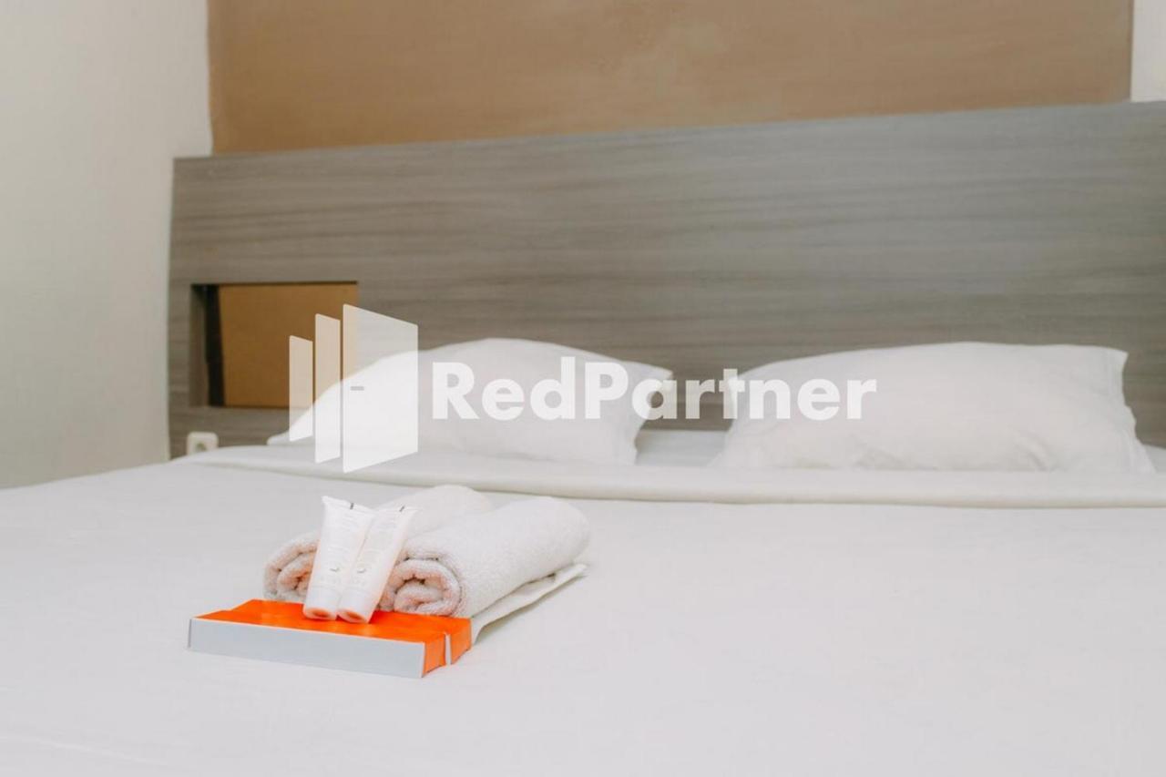 We Stay Residence Redpartner Surabaia Exterior foto