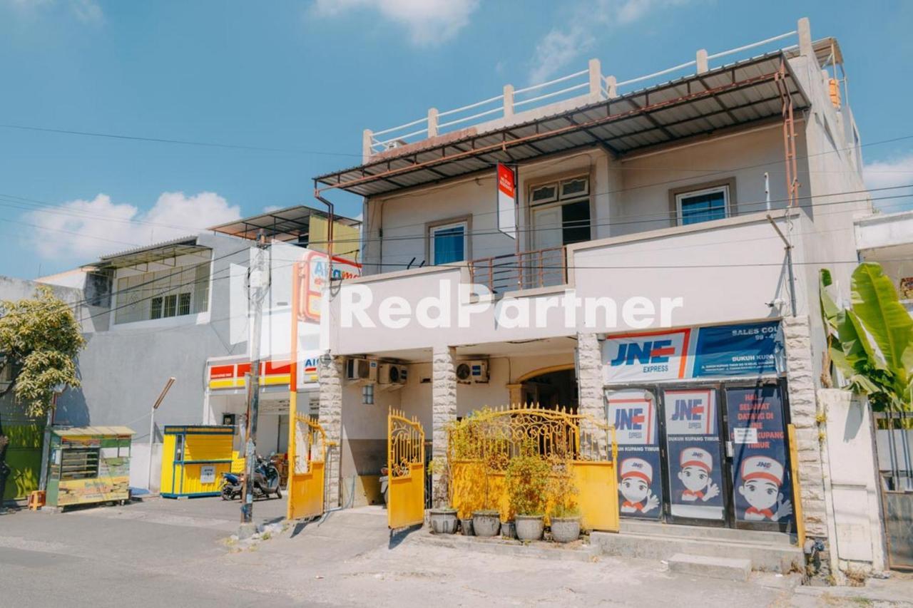 We Stay Residence Redpartner Surabaia Exterior foto